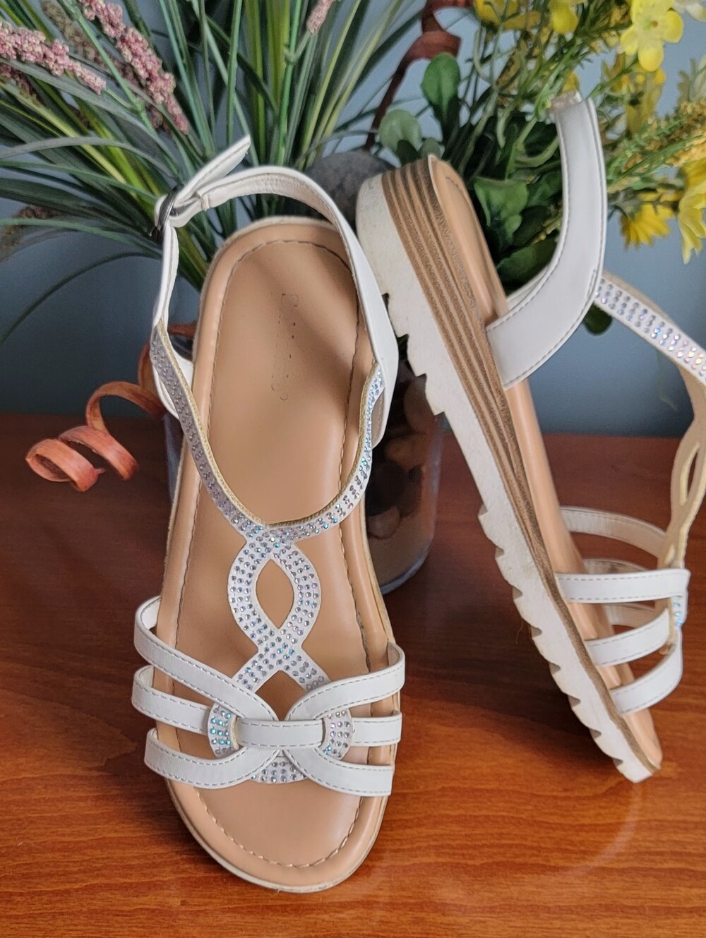 Saidoteto Sandals With Rhinestones - Picture 3 of 6